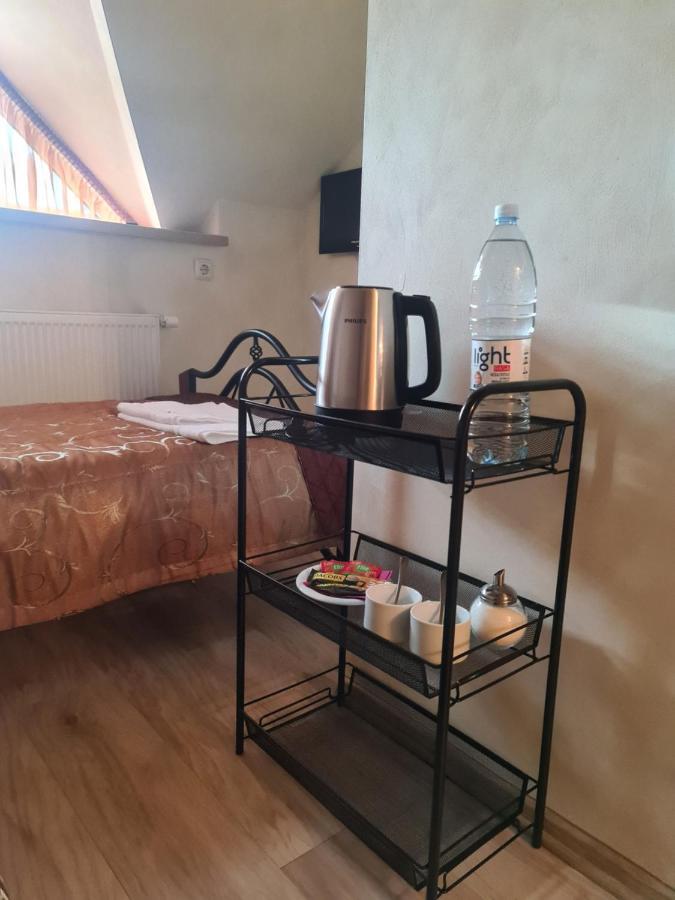 Meldynas Motel Vabalninkas Buitenkant foto